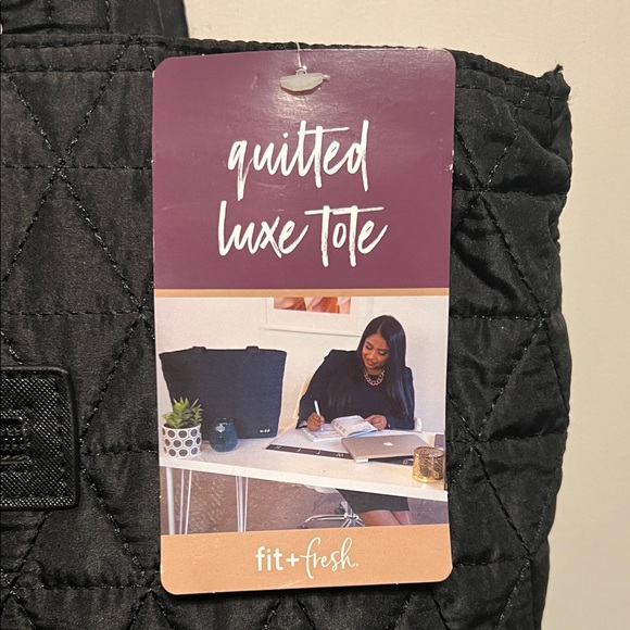 Fit and Fresh Black Quilted Tote/ insulated lunch bag with 6 storage containers - Picture 3 of 10